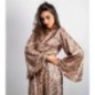 Caftan en sequins dorés – Prestige impérial par Caftanium |📍Casablanca, Maroc Caftan en sequins dorés – Prestige impérial par Caftanium |📍Casablanca, Maroc