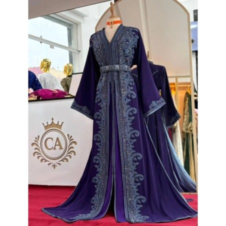 Caftan de velours vert et doré par Nabil Caftan |📍Meknès, Maroc 🇲🇦