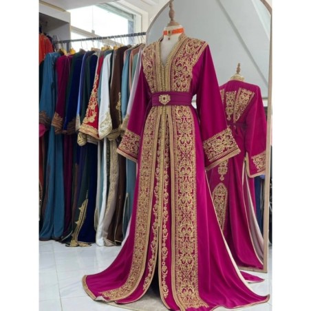 Caftan bleu brodé à la main par Nabil Caftan |📍Meknès, Maroc