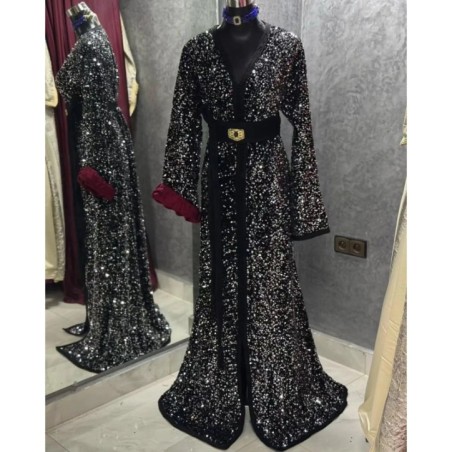 Caftan de velours brodé par Nabil Caftan |📍Meknès, Maroc 🇲🇦