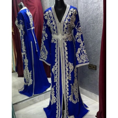 Caftan de velours violet par Nabil Caftan |📍Meknès, Maroc 🇲🇦