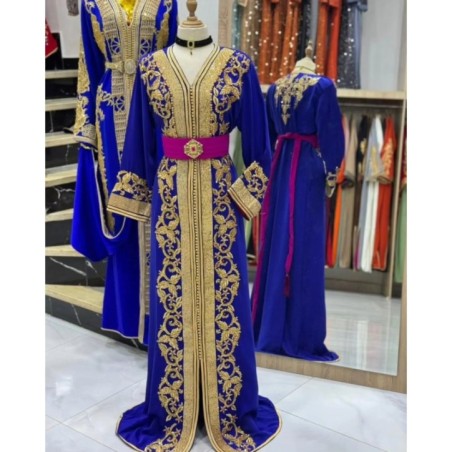 Caftan bleu brodé à la main par Nabil Caftan |📍Meknès, Maroc 🇲🇦