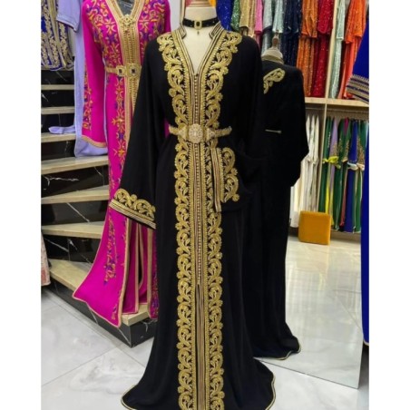 Caftan noir et doré par Nabil Caftan |📍Meknès, Maroc 🇲🇦