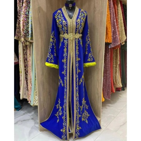 Caftan bleu brodé à la main par Nabil Caftan |📍Meknès, Maroc