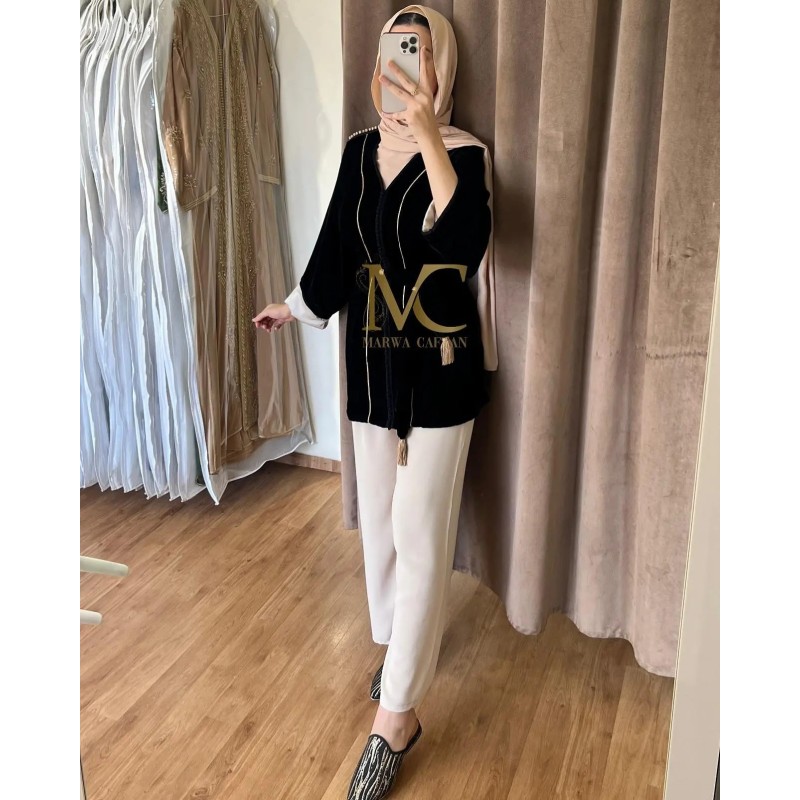 Caftan de velours noir et beige par Marwa_Caftan |📍Mohammédia, Maroc