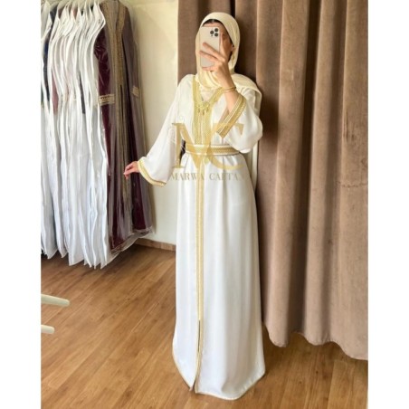 Caftan blanc et doré par Marwa_Caftan |📍Mohammédia, Maroc 🇲🇦