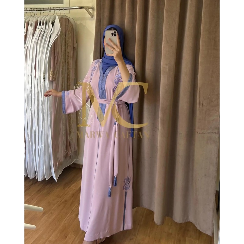 Caftan rose poudré et bleu par Marwa_Caftan |📍Mohammédia, Maroc 🇲🇦