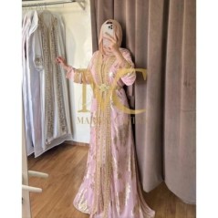 Caftan rose et doré par Marwa_Caftan |📍Mohammédia, Maroc 🇲🇦