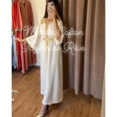 Caftan blanc et doré avec ceinture par Marwa_Caftan |📍Mohammédia, Maroc