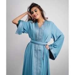 Caftan bleu brodé par Caftanium |📍Casablanca, Maroc 🇲🇦
