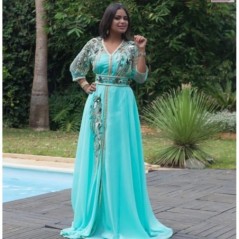 Caftan Turquoise en Mousseline de Soie Brodé Main par Caftanium |📍Casablanca, Maroc 🇲🇦