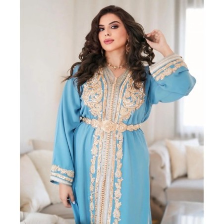 Caftan bleu brodé à la main – Prestige impérial par Location Caftan d'Or |📍Casablanca, Maroc 🇲🇦