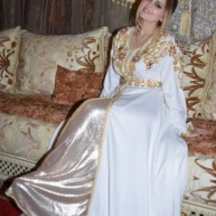 Caftan blanc et doré par Location Caftan d'Or |📍Casablanca, Maroc 🇲🇦